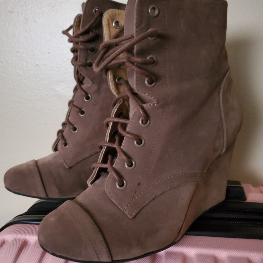 Booties - Picture 4 of 5